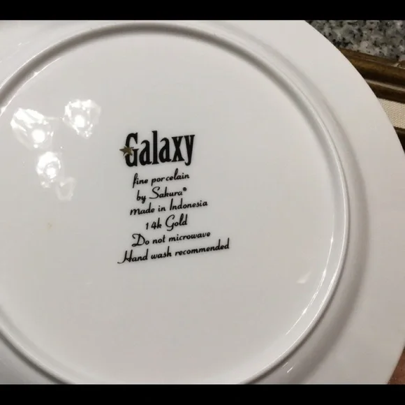 GALAXY FINE PORCELAIN CHINA BY SAKURA 14 KARAT TEA SET FOR 8 - Picture 5 of 11